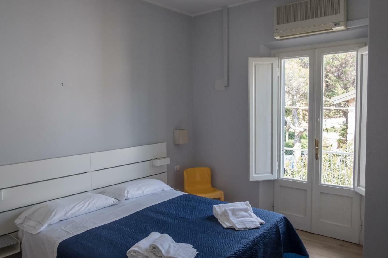 B&B Riviera Castiglioncello Dış mekan fotoğraf